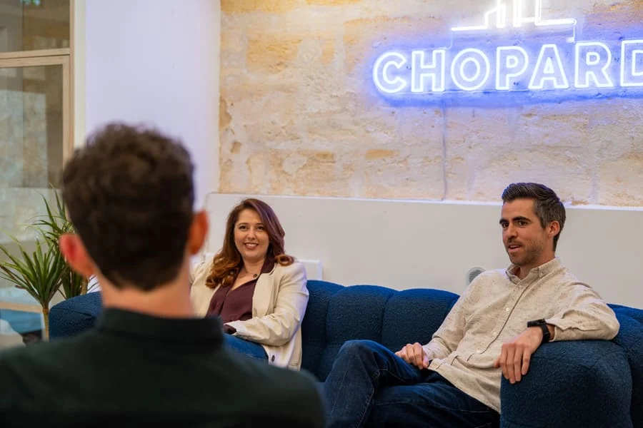 détail canapé réunion chopard immobilier